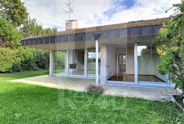 LOUÉE - Ravissante villa mitoyenne au calme et à l'abri des regards