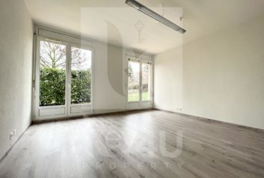 LOUÉ - Magnifique appartement de 6 pièces en duplex avec jardin