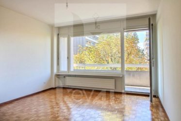 VENDU - Bel appartement traversant de 5,5 pièces - Vente en SIAL