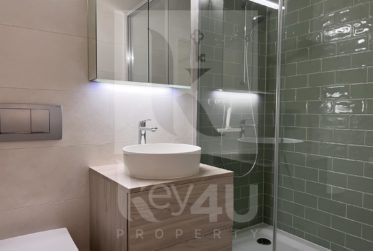 LOUÉ - Magnifique appartement de 6 pièces en duplex avec jardin