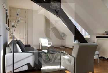 LOUÉ - EXCLUSIVITÉ - Magnifique 2 pièces au 4ème étage - Quartier des Bastions dans un immeuble de standing