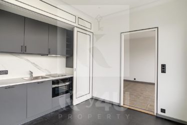 LOUÉ - Exceptionnel 2 pièces rénové face au lac