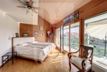 EXCLUSIVITÉ - Charmant duplex familial de 5 pièces au dernier étage d'un petit immeuble