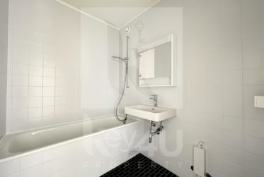 VENDU - Attique de 4 pièces au coeur de la rive droite