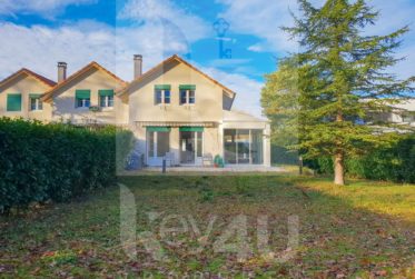 VENDU - Vandoeuvres - Charmante villa mitoyenne rénovée