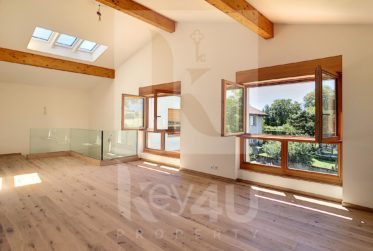 VENDU - Magnifique et lumineux duplex en rez-de-jardin