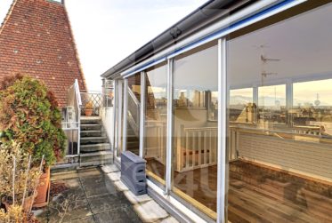 VENDU - Atypique et charmant appartement de 6 pièces sous les toits