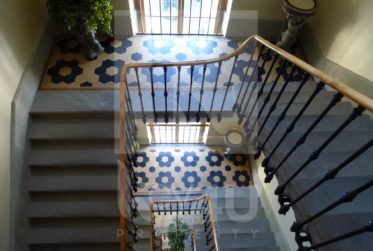 Magnifique loft de 2 pièces sous les combles - Quartier des Bastions dans un immeuble de standing