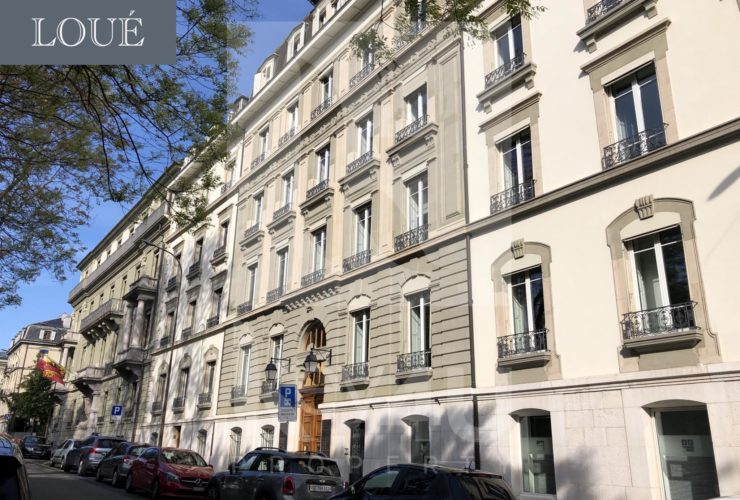 LOUÉ - EXCLUSIVITÉ - Magnifique 2 pièces au 4ème étage - Quartier des Bastions dans un immeuble de standing