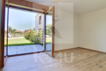 VENDU - Magnifique et lumineux duplex en rez-de-jardin