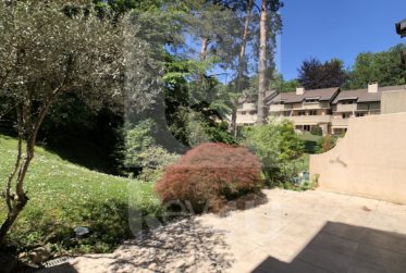 VENDU - Havre de paix - Charmant duplex de 5 pièces en rez-de-jardin