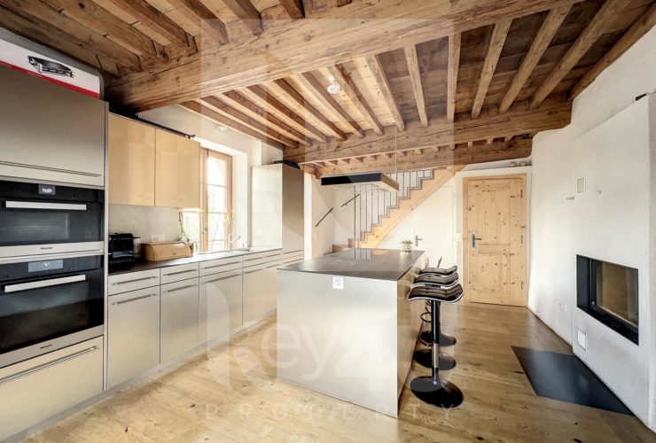 Splendide maison villageoise du XVIIème siècle