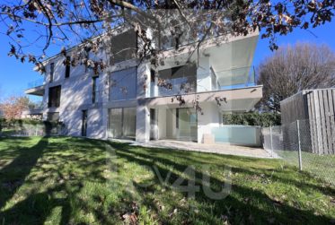 LOUÉ - Splendide souplex neuf avec jardin de 5 pièces