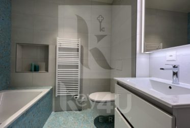 LOUÉ - Splendide souplex neuf avec jardin de 5 pièces