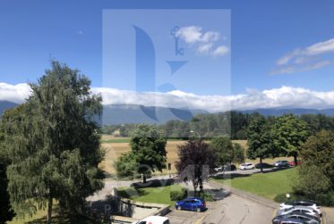 LOUÉ - Bel appartement traversant de 7 pièces vue campagne