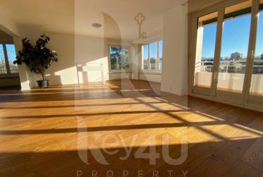 VENDU - Magnifique appartement de 8 pièces rénové et lumineux