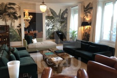 LOUÉ - Exceptionnel et luxueux appartement de 9 pièces au sein d'un immeuble de standing